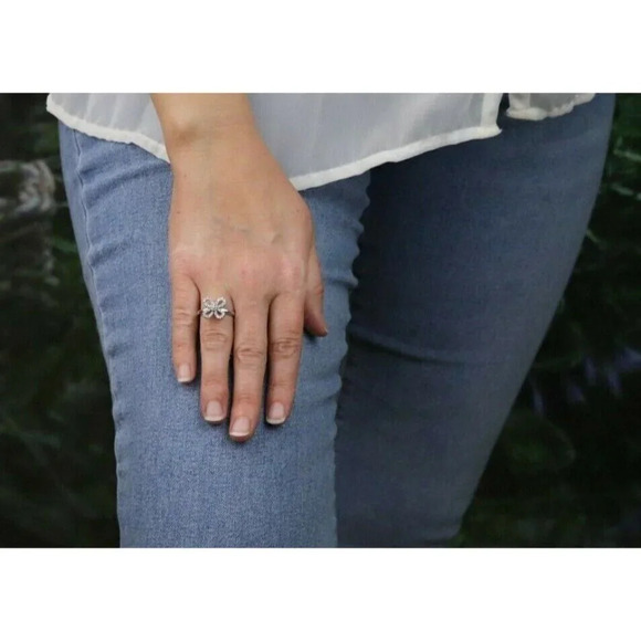 14k White Gold Diamond Ring Bow Flower Ring Size 7 1/4 - Picture 5 of 9